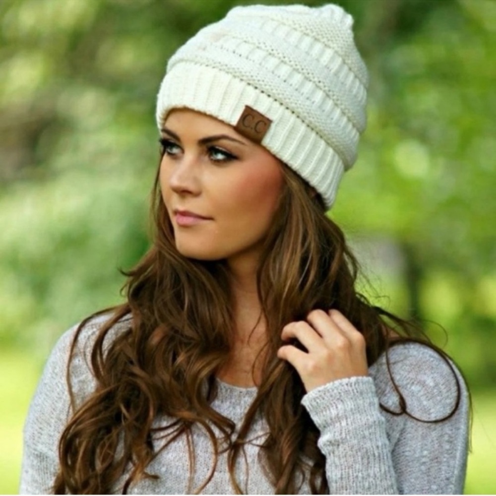 Cream Knit Beanie - Picture 1 of 4